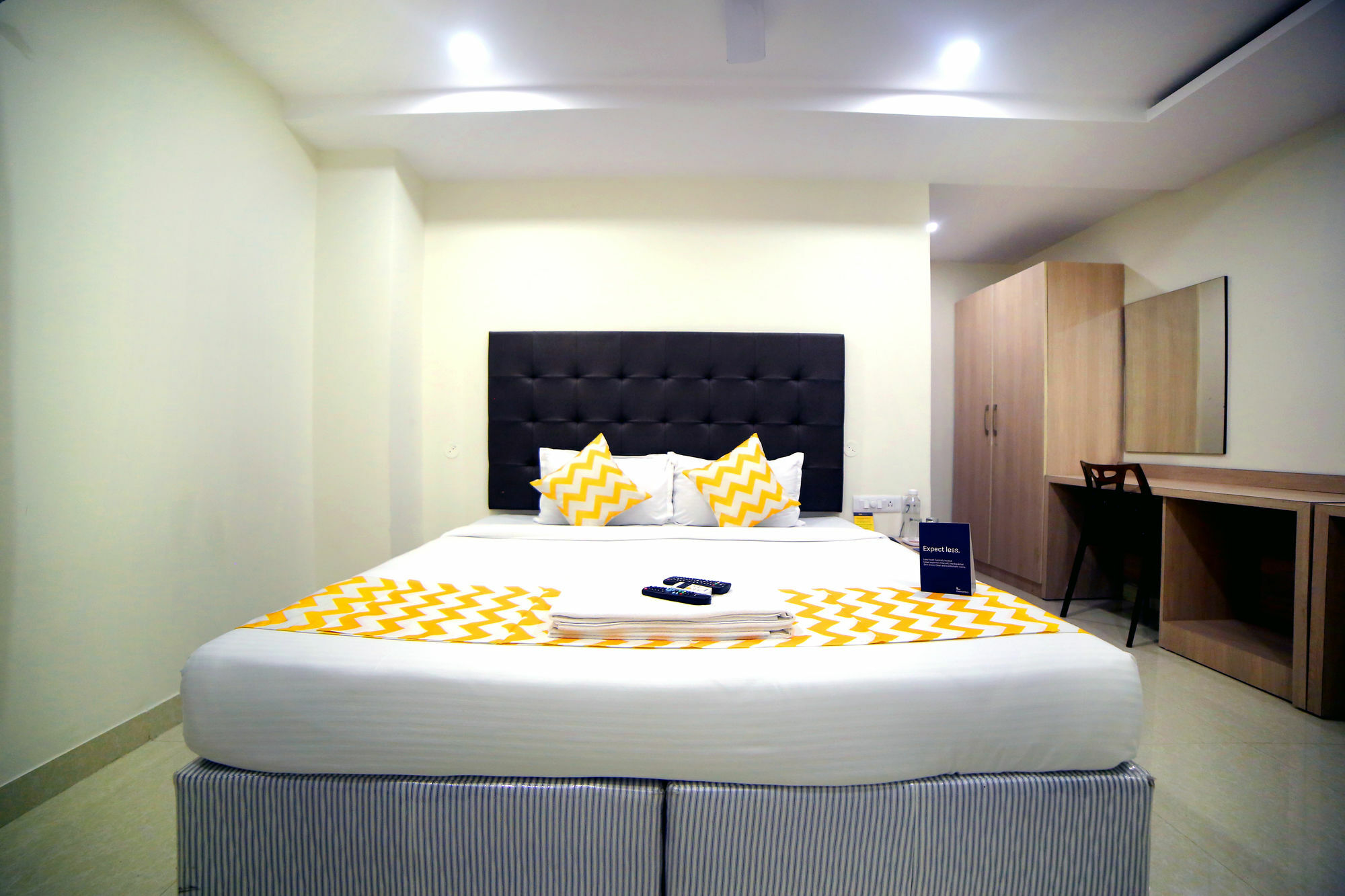 Fabhotel Pearl City - Nr Jubilee Enclave,Hitech City Hyderabad Exteriör bild